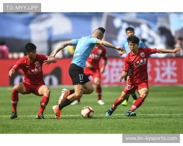 上海上港战平大连一方，积累保级宝贵积分，上海海港对大连人视频直播